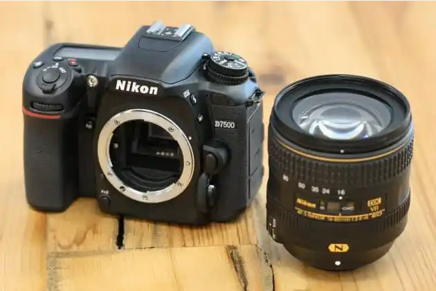 摄影爱好者首选全能数码单反相机——尼康D7500评测